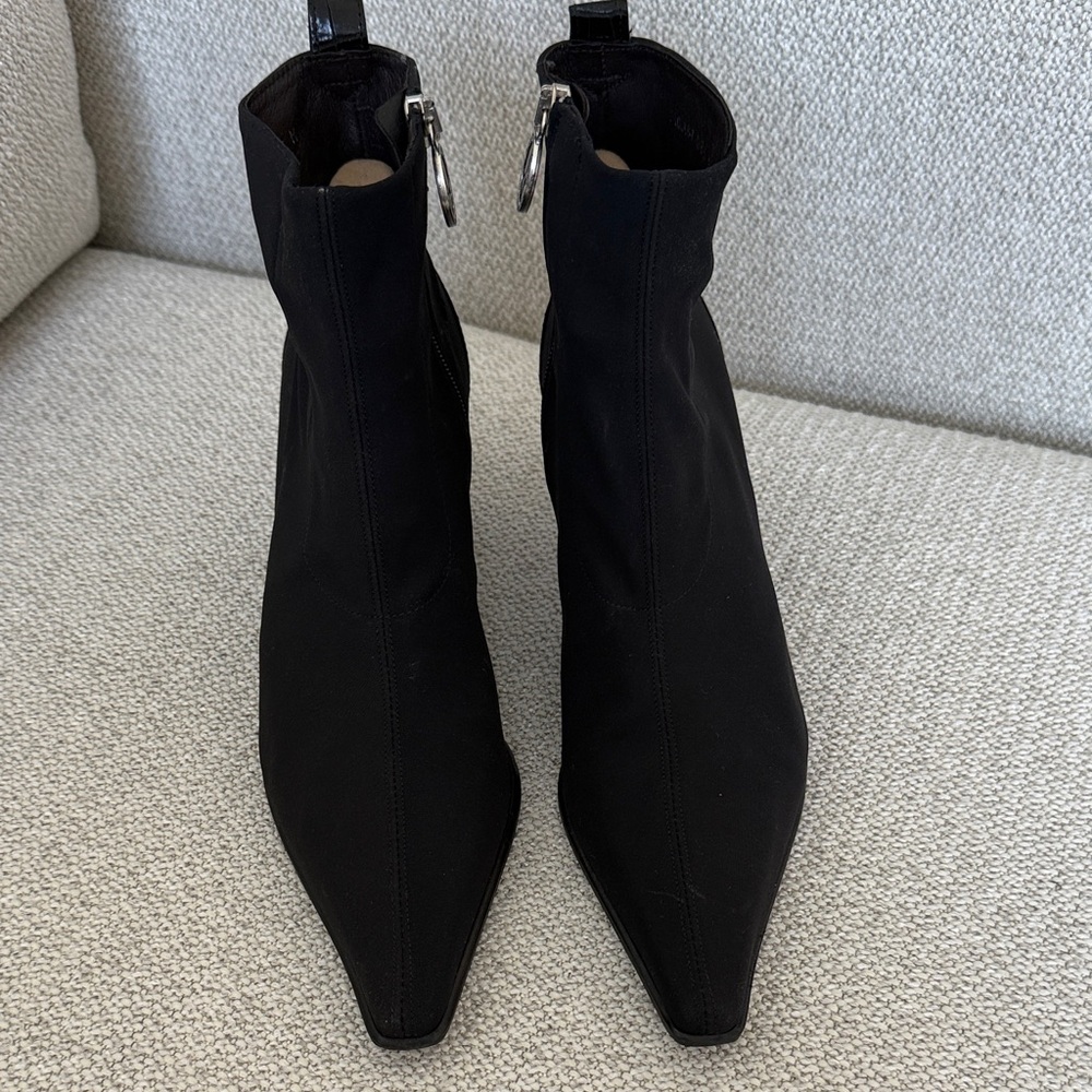 Donald J. Pliner  Lola Black Ankle Booties